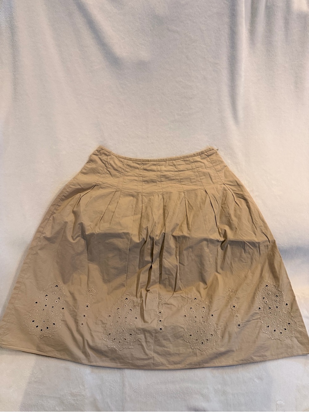 Orvis khaki cottage core Eyelet A-Line Skirt 100% cotton zip side lined. Size 14